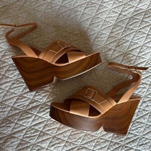 Vince Camuto Tan Platform Sandals